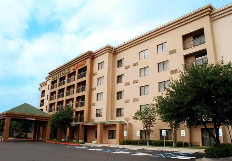 מלון Courtyard לארדו מראה חיצוני תמונה