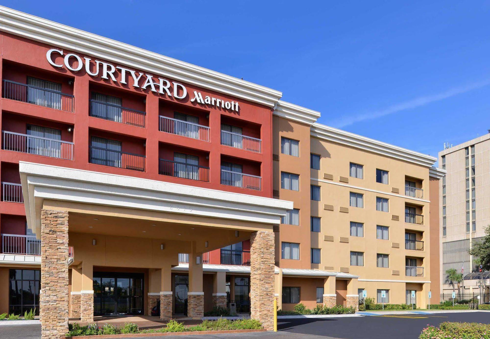 מלון Courtyard לארדו מראה חיצוני תמונה